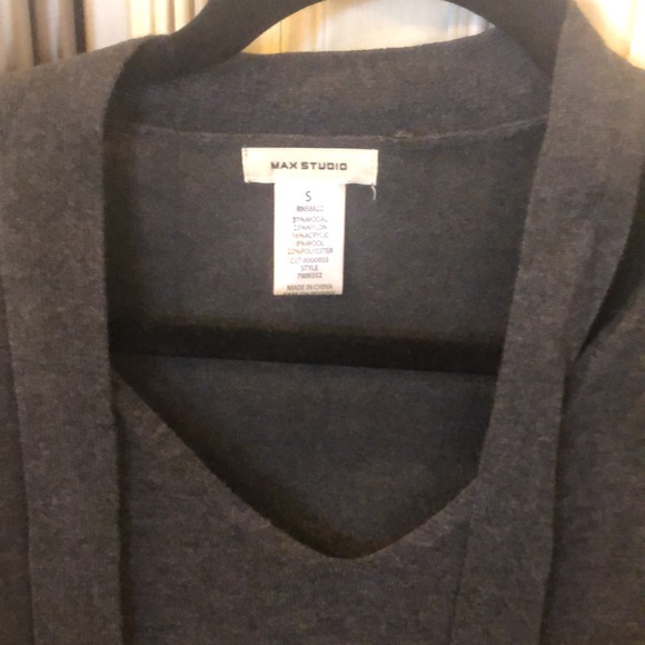 Gray sweater dress size small - Picture 3 of 5